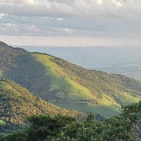 Vista para o vale a partir do Mirante Garganta do Embaú