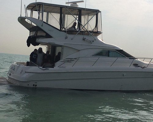 renting a yacht in kuwait