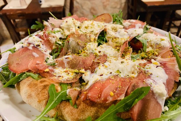 Pizza Siciliana 🍕 - Picture of Pizzeria La Pizza, Opava - Tripadvisor