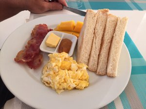 餐饮
