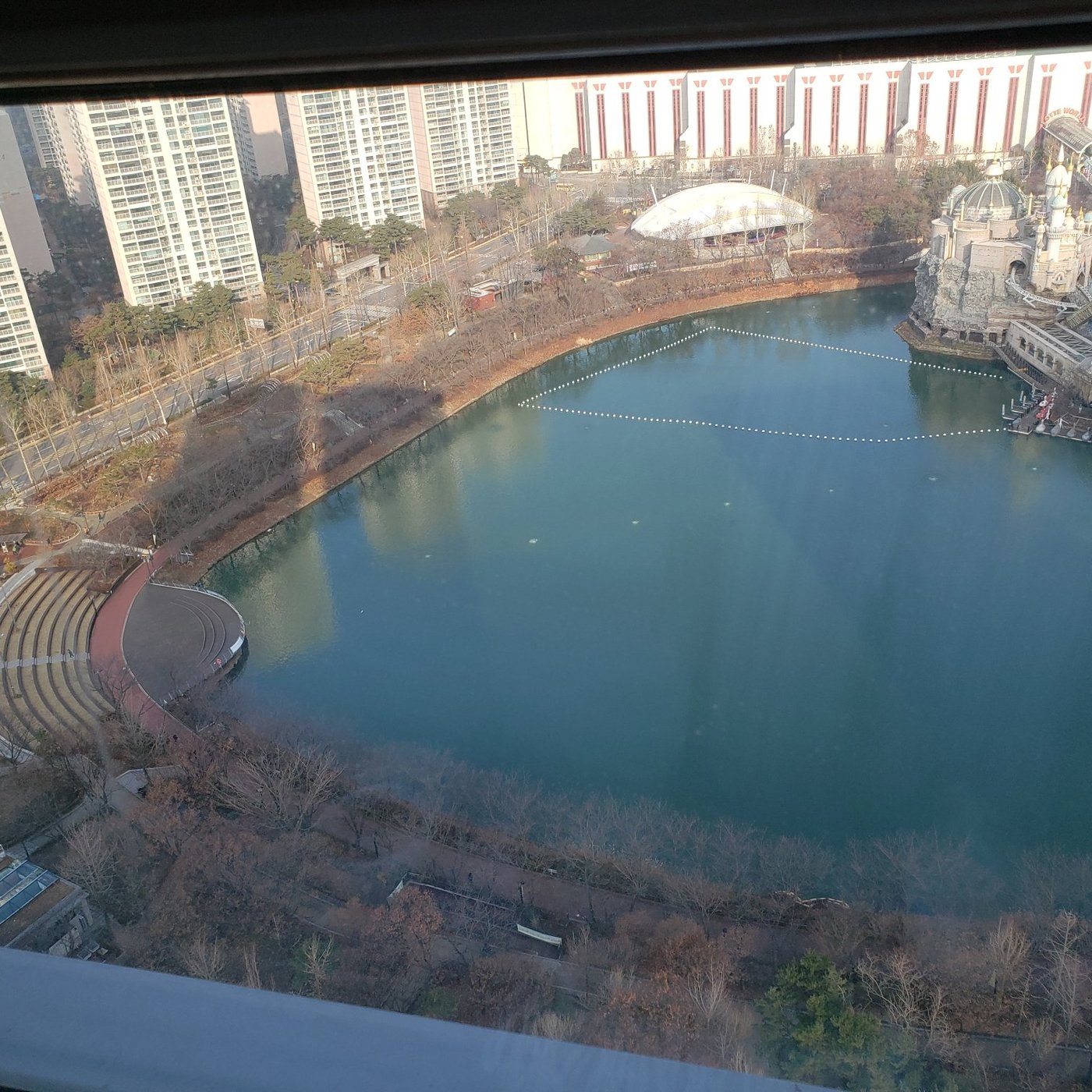 LOTTE WORLD LAKE VIEW LOFT (Séoul, Corée du Sud) - tarifs 2025