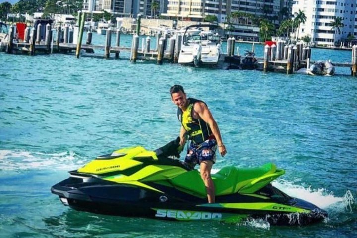 2024 Miami Beach Jet Ski Rentals On Miami Beach   Caption 