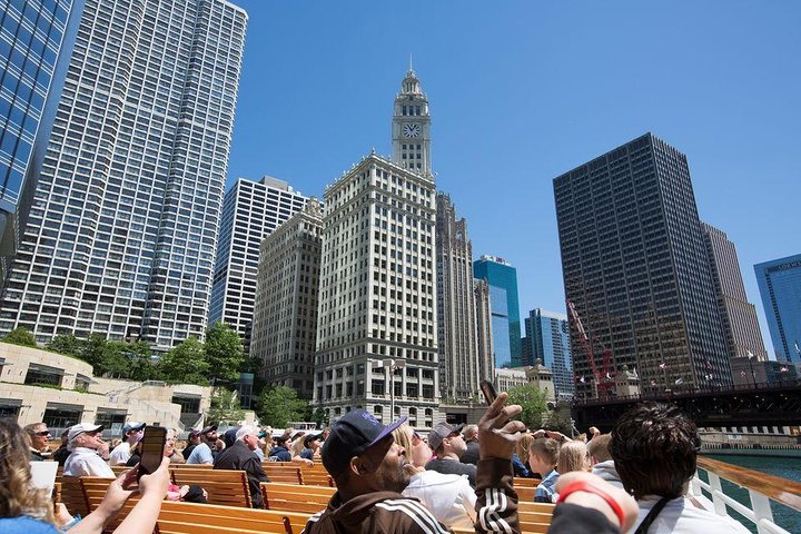 2024 Chicago Chicago River Architecture Cruise Skip The Ticket Office   Caption 