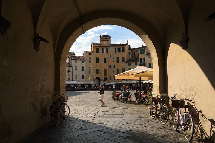 2024 Lucca Lucca By Bike Provided By Toscana Con Alexandra   Caption 