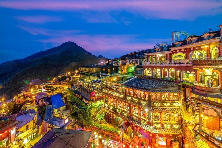 2024 Pingxi, Sky lantern in Shifen, Jiufen, Shifen night view