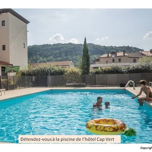 La piscine de l'hôtel Cap Vert