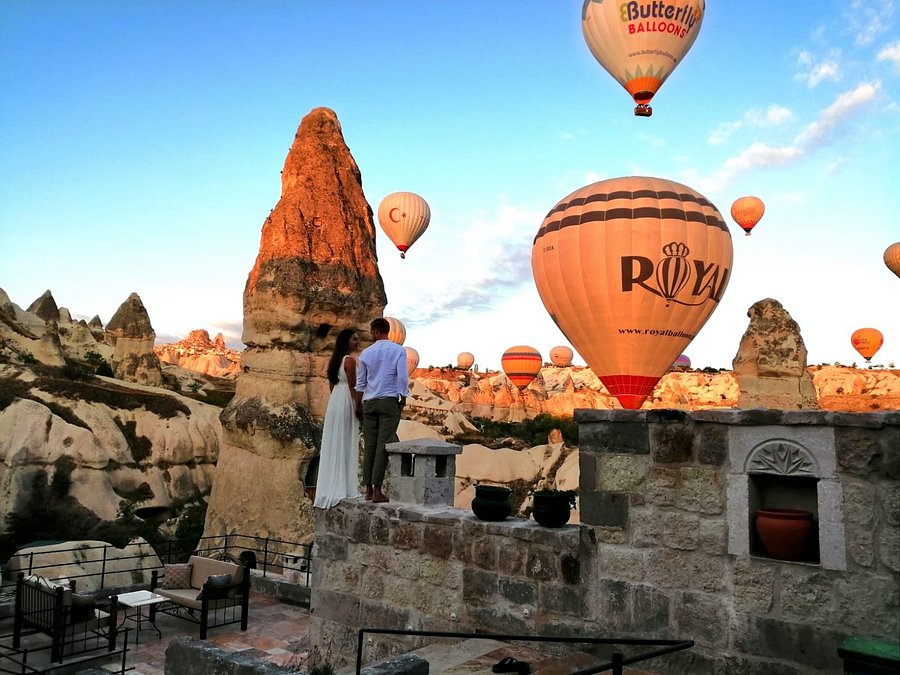 Aza cave. Turquaz Cave Hotel Каппадокия. Aza Cave Hotel Каппадокия. Hotels in Cappadocia. Барбекю-обед в Каппадокии.