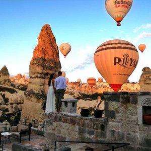 Aza Cave Hotel in Goreme, image may contain: Tub, Hot Tub, Pool, Chair
