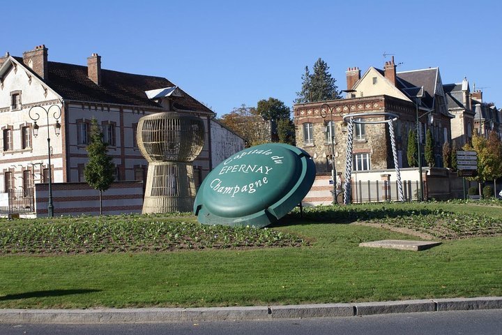 Woman in Épernay