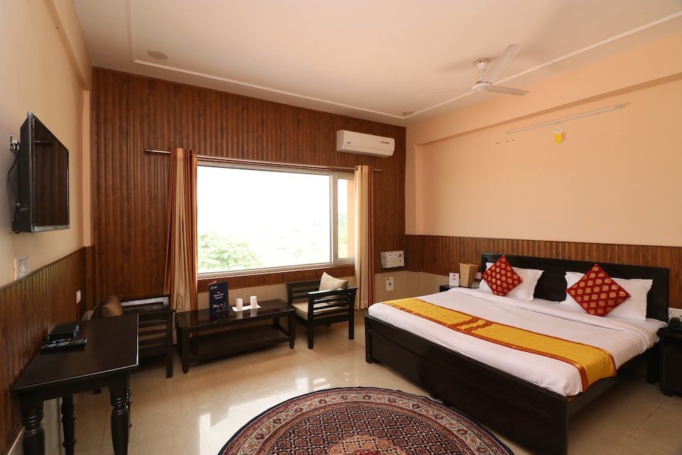 OYO 22093 SHIKARGAH (Jammu, Asia) - Hotel Reviews & Photos - Tripadvisor