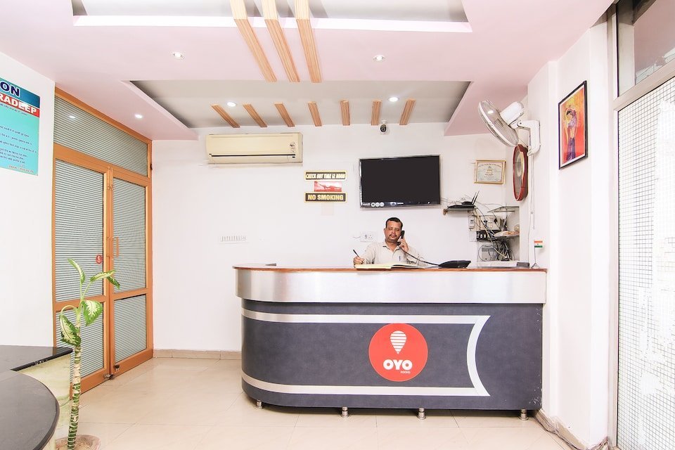 OYO 4472 HOTEL CHANDRA DEEP (Kanpur) - Lodge Reviews & Photos - Tripadvisor