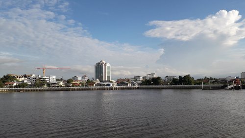 Kuching review images