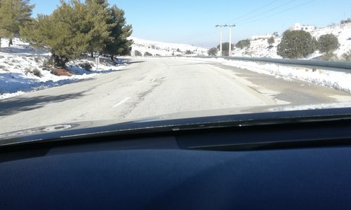 Snow day in al shobak in the way to petra today