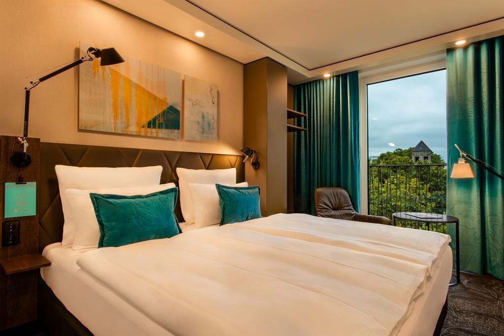MOTEL ONE KOLNNEUMARKT 122 (̶1̶4̶5̶) Updated 2023 Prices & Hotel