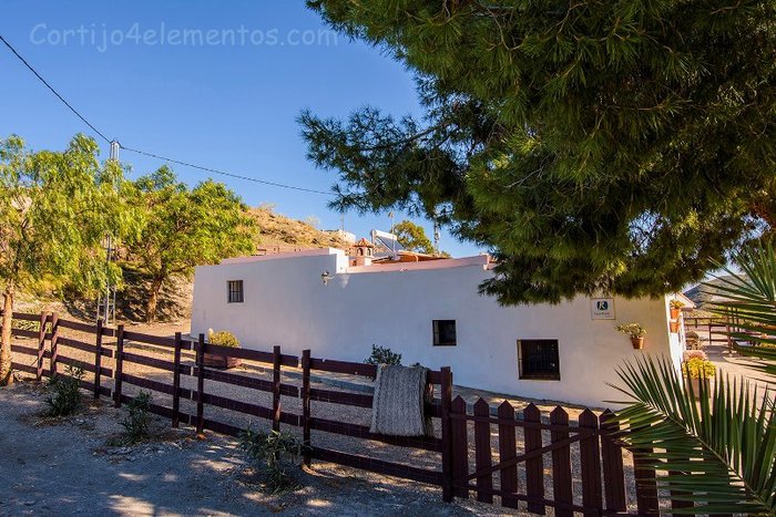 recursos humanos Humanista Estragos CORTIJO 4 ELEMENTOS (Lucainena de las Torres): opiniones y precios