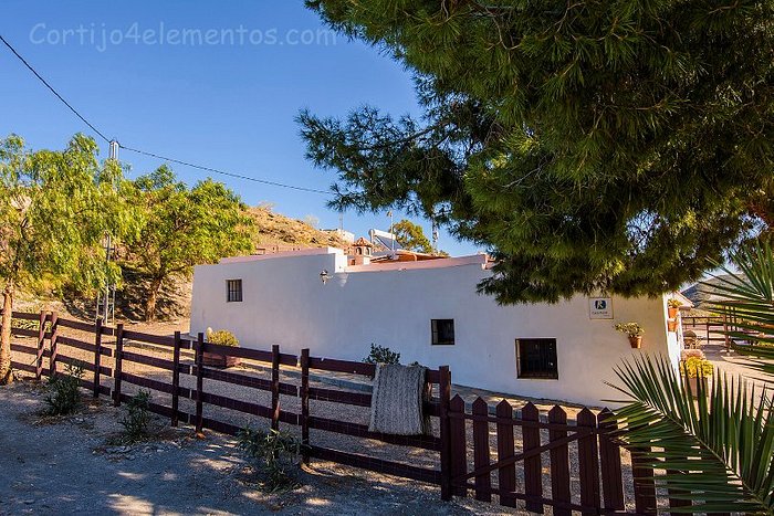 recursos humanos Humanista Estragos CORTIJO 4 ELEMENTOS (Lucainena de las Torres): opiniones y precios recursos humanos Humanista Estragos CORTIJO 4 ELEMENTOS (Lucainena de las Torres): opiniones y precios