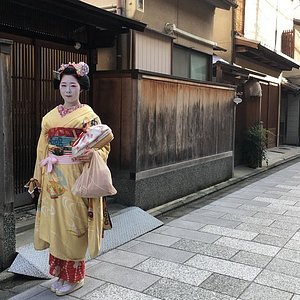 VILLE DE CROQUETTE KYOTO ROKKAKUDORI - Shinkyogoku Shopping