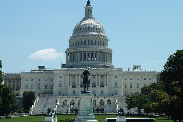 2023 Washington DC Hop-On Hop-off Trolley Tour With 15 Stops