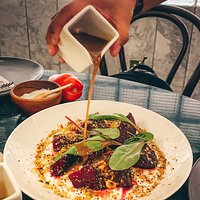 WARM HONEY GRILLED BEETROOT
HOMEMADE LABNAH, HERB CRUMBS, LEMON ZEST, BALSAMIC