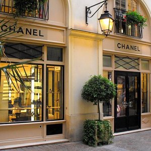 Top 36+ imagen chanel store paris france