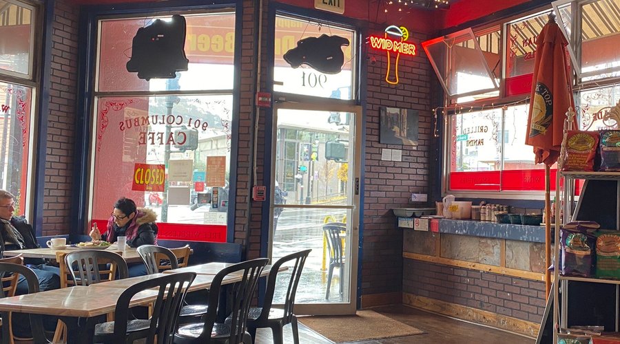 901 Columbus Cafe