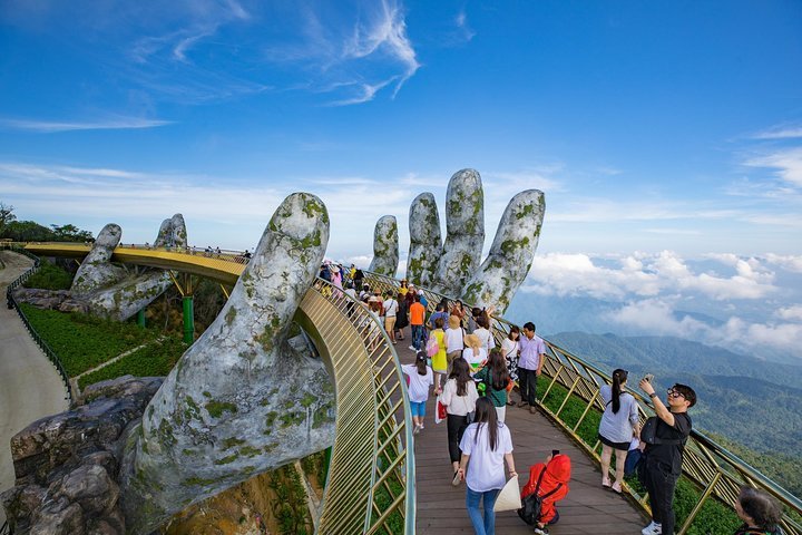 Tripadvisor | Toegangsbewijs: Ba Na Hills En Golden Bridge-kabelbaan ...