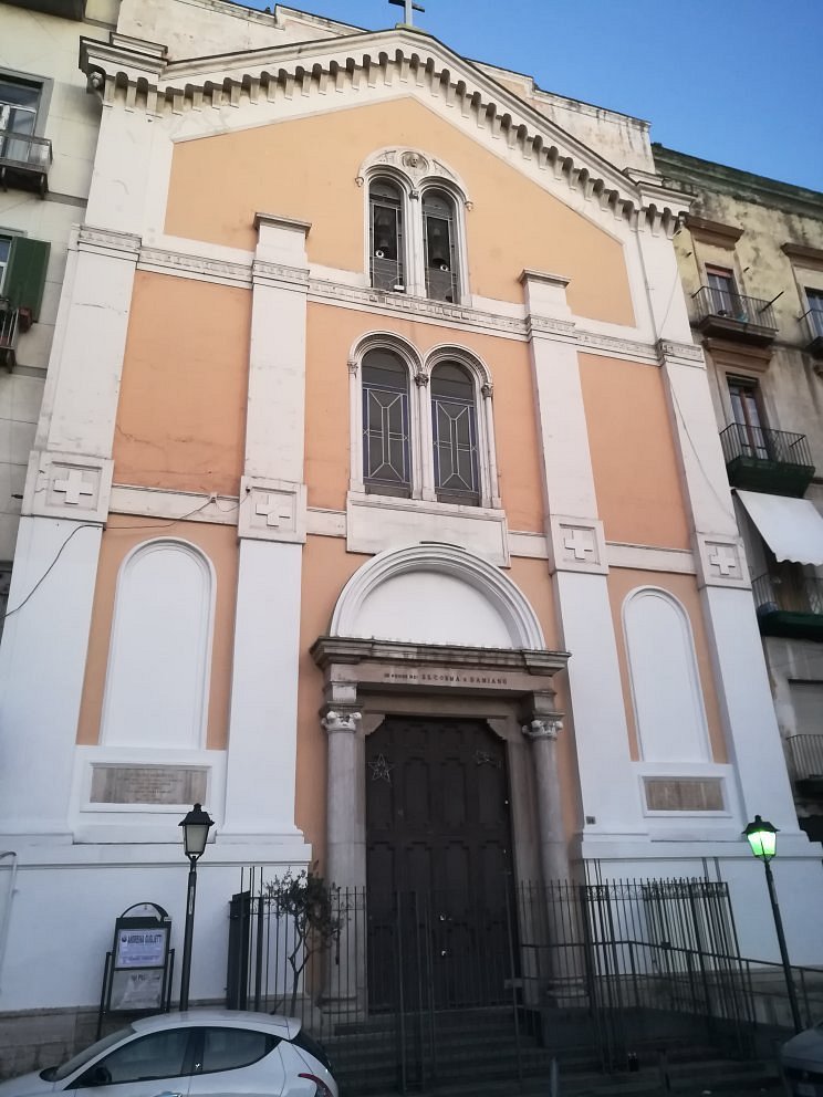 Parrocchia Santi Cosma E Damiano Anela CHIESA DEI SANTI COSMA E DAMIANO A PORTA NOLANA: Tutto quello che c'è