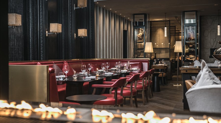 Get a glimpse of our CUTS dining venue, a high-energy steak and seafood dining at its best, boasting the spectacular views of the city skyline.