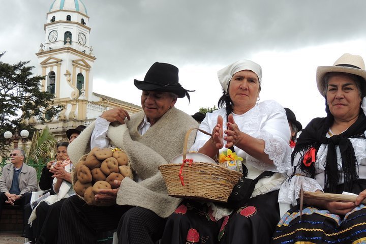 2023 Private Day Trip to Traditional Towns Around Bogotá (9 Hrs.)