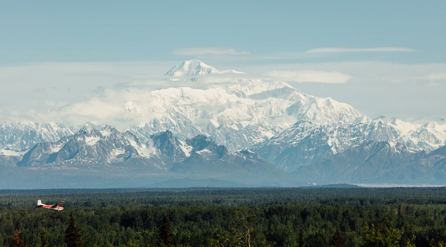 With rooms facing Denali and the Alaska range, enjoy panoramic views from your spacious room.