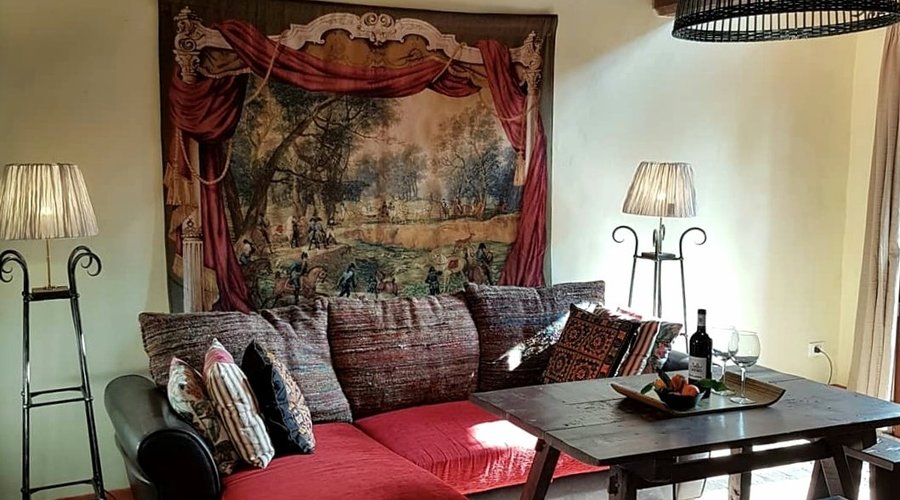 separate farmhouse La Casetta