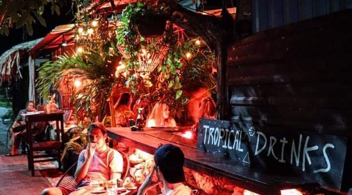 Barbanegra de noche