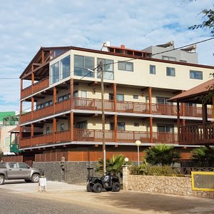 Angulo House Nybyggt delvis öppet från September 2019.