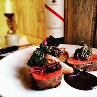 Chef Specials menu changes every 4 weeks combining innovative flavours and fresh ingredients.