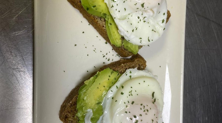 Advacado smash and poached eggs