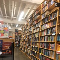 Powell's City of Books (Portland) - All You Need to Know BEFORE You Go