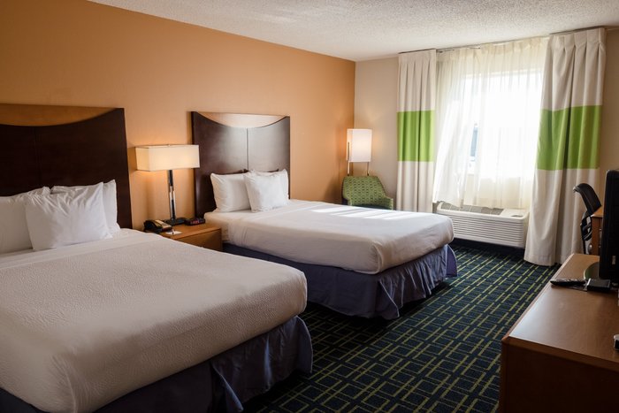 Holiday Inn Express Kenner - New Orleans Airport, an IHG Hotel Rooms ...