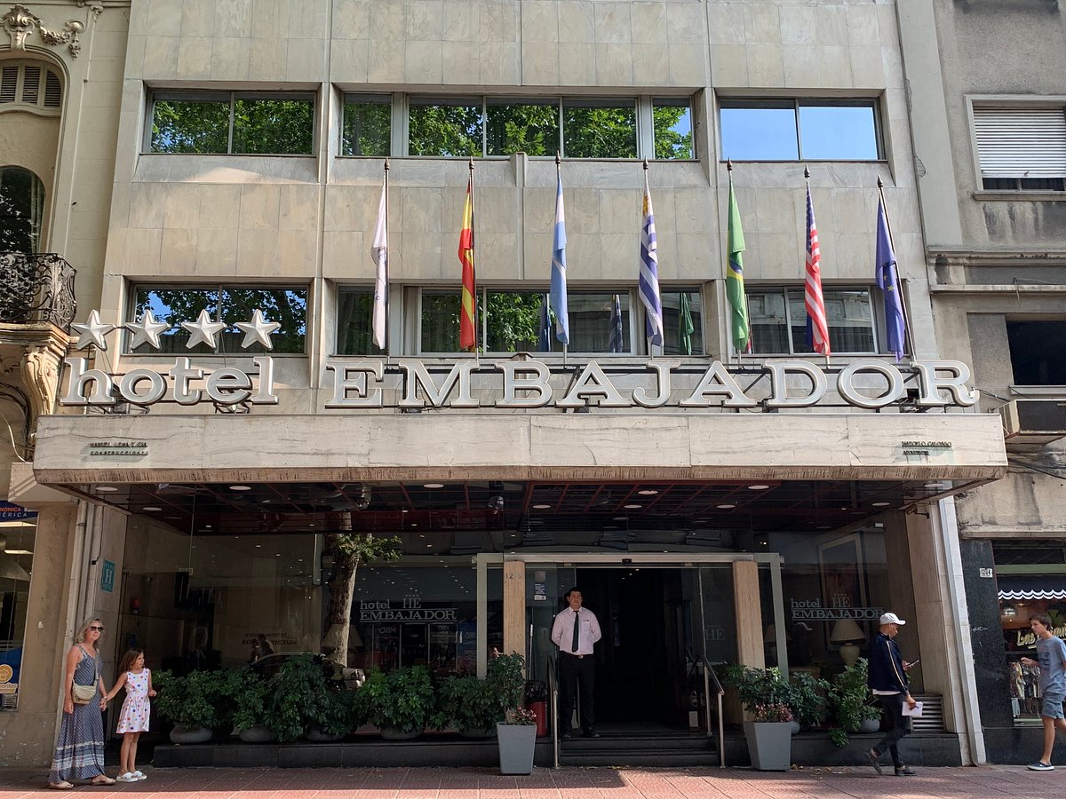 Hotel Embajador, hotell i Montevideo