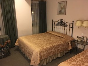Room & Suite