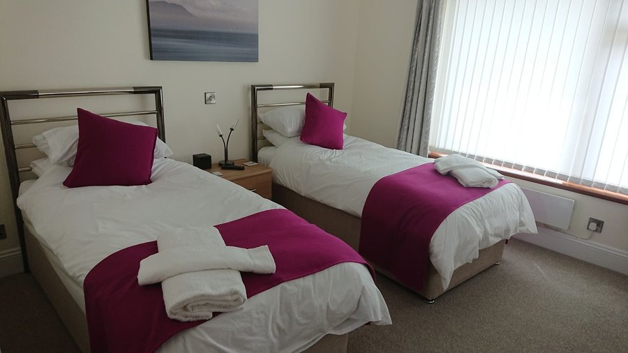 Twin en-suite room 'Betty'