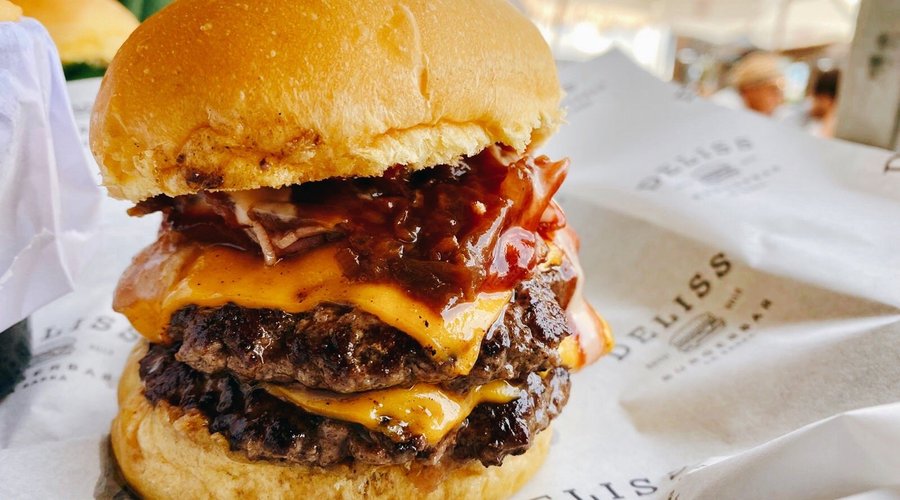 Las mejores burgers, súper sabrosas y buena proporción, la atención muy buena. Volveré obviamente!!