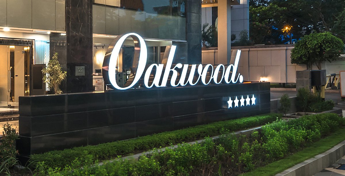 Oakwood Hotel &amp; Residence Surabaya, hotel di Surabaya