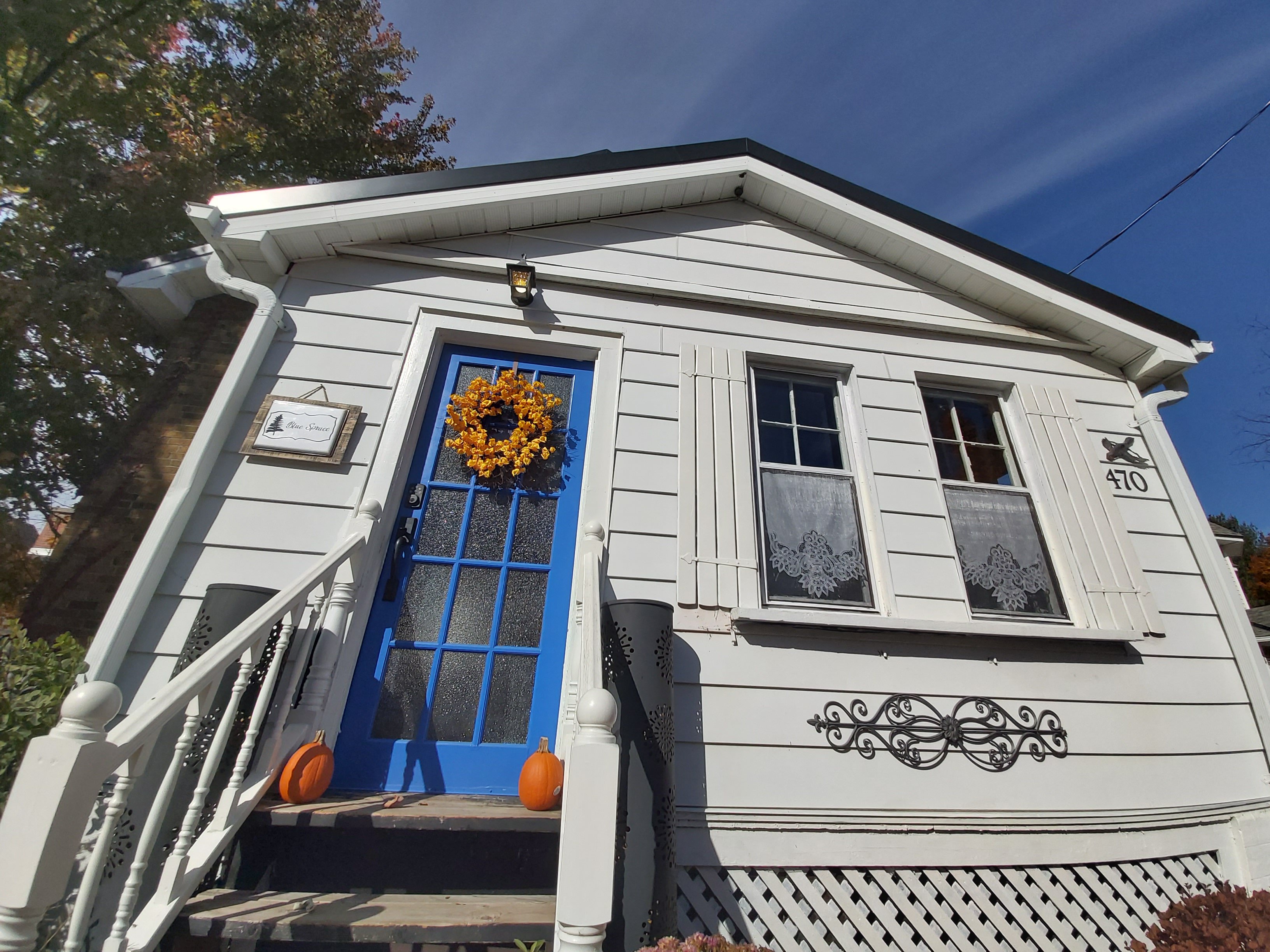 BLUE SPRUCE BED AND BREAKFAST MUSKOKA B&B (Gravenhurst, Canada): Prezzi ...