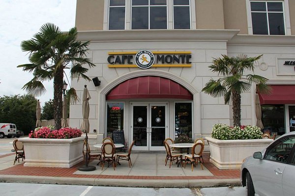 À moda inglesa, cafeteria Charlotte abre na 412 Norte