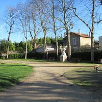 Le square