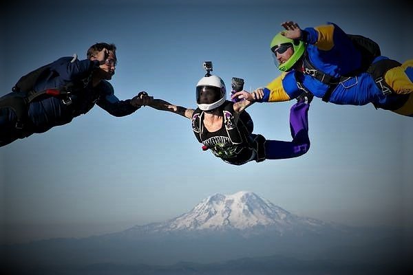 Skydive Toledo image