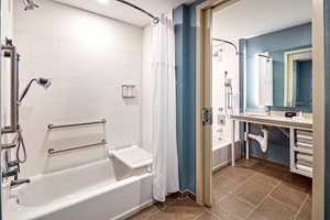 Room & Suite