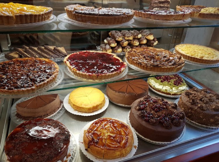 CONFISSERIE PATISSERIE GRAFF, Frankfurt - Restaurant Reviews, Photos & Phone Number - Tripadvisor