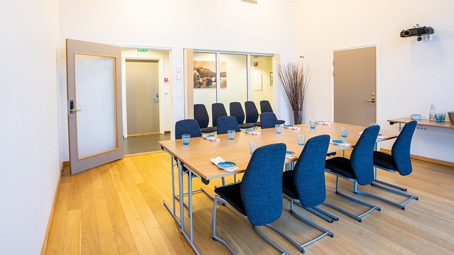 Konferanserom kan leies til møter og samlinger. 