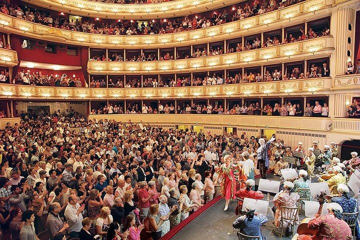 2024 Vienna State Opera House Mozart Concert In Historical Costumes